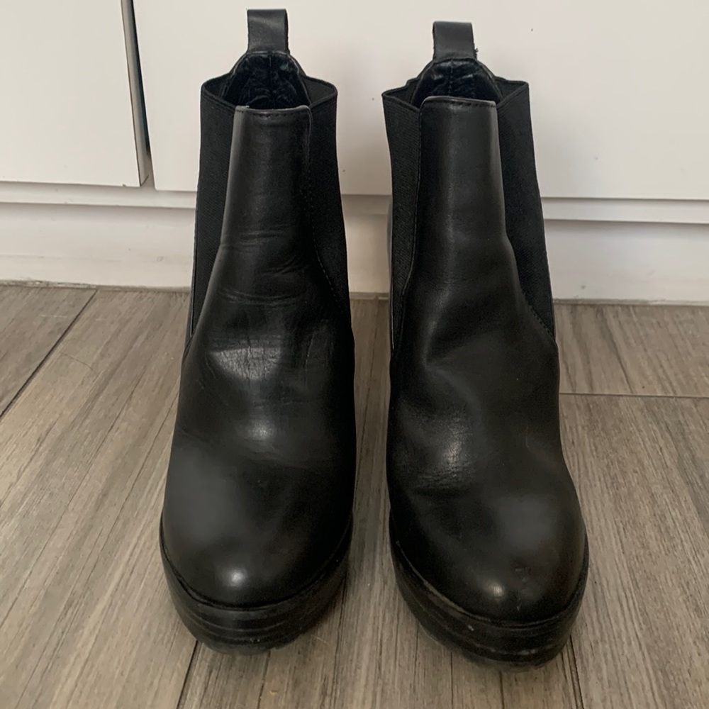 Aldo black booties
